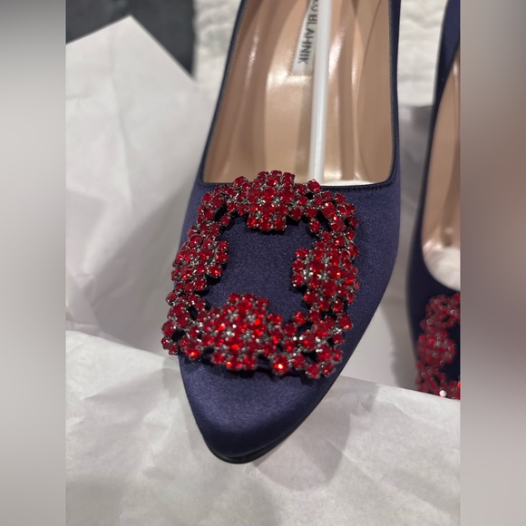 Manolo Blahnik Blue Heels with Red Embellishment. Hangisi 70mm pump - Picture 15 of 16